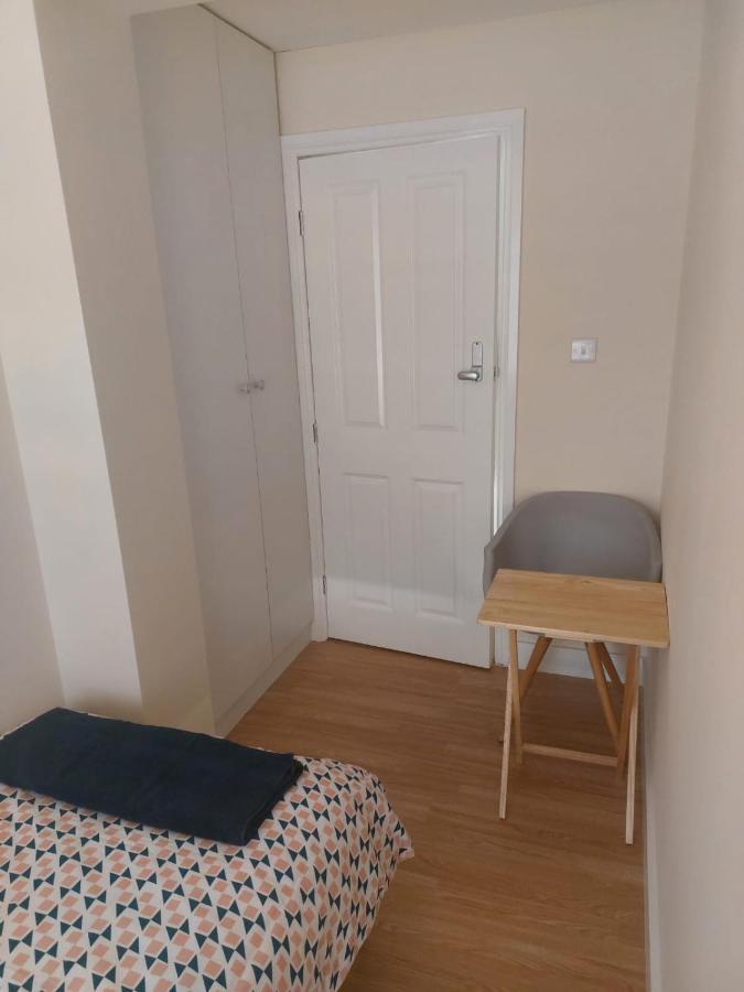 Single Room Only For One Adult Σάουθχολ Εξωτερικό φωτογραφία