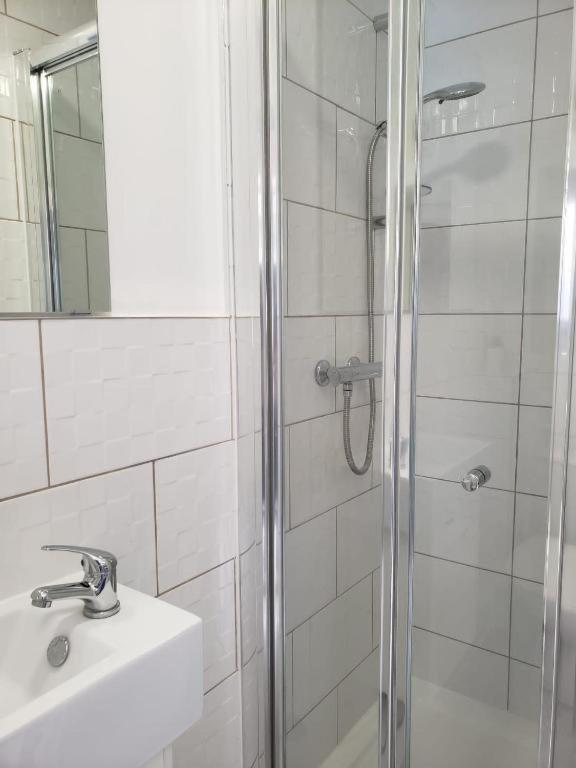 Single Room Only For One Adult Σάουθχολ Εξωτερικό φωτογραφία